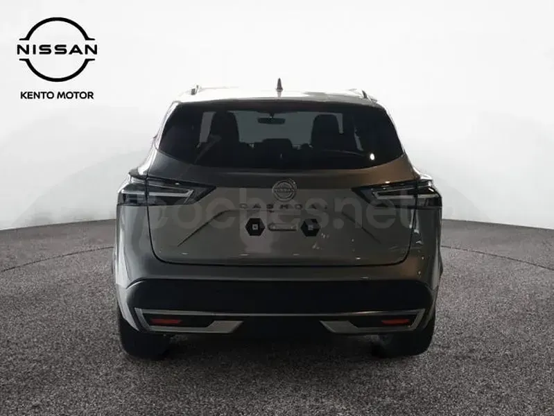 Nuevo Nissan Qashqai N-Connecta 140 CV (102 kW) 2026 Gris / plata SUV