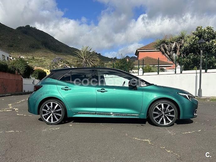 Verde Usado 2024 Toyota Corolla Edition Berlina | 23.500 € (Buen precio) - Imagen 1/4