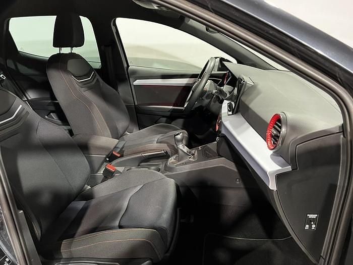 Usado Seat Ibiza FR 115 CV (84 kW) 2025 Blanco Utilitario