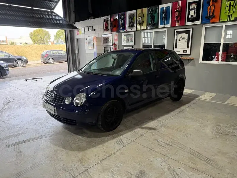 Usado VW Polo Conceptline 65 CV (47 kW) 2003 Azul Berlina