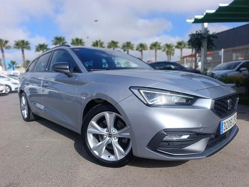 Usado Seat Leon FR 150 CV (110 kW) 2021 Gris / plata Familiar