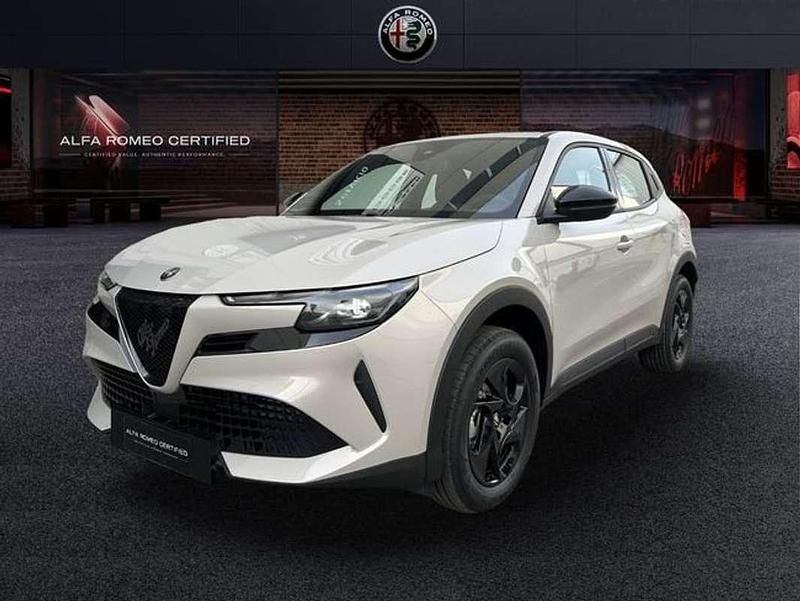Nuevo Alfa Romeo Junior 137 CV (100 kW) 2025 Beige SUV