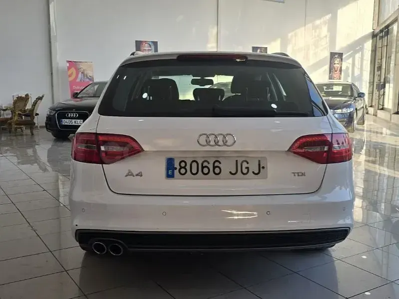 Usado Audi A4 150 CV (110 kW) 2016 Blanco Familiar