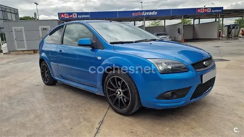 Usado Ford Focus Trend 115 CV (84 kW) 2006 Azul Berlina