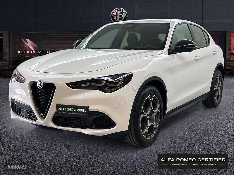 Blanco Usado 2025 Alfa Romeo Stelvio Sprint SUV | 43.850 € - Imagen 1/4