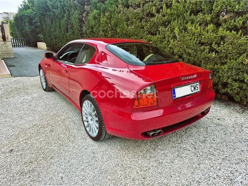 Usado Maserati Coupé 390 CV (286 kW) 2003 Rojo Coupe