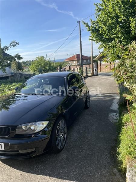Usado BMW 118 143 CV (105 kW) 2007 Negro Utilitario
