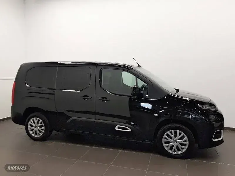 Usado Opel Vivaro 120 CV (88 kW) 2024 Blanco Monovolumen