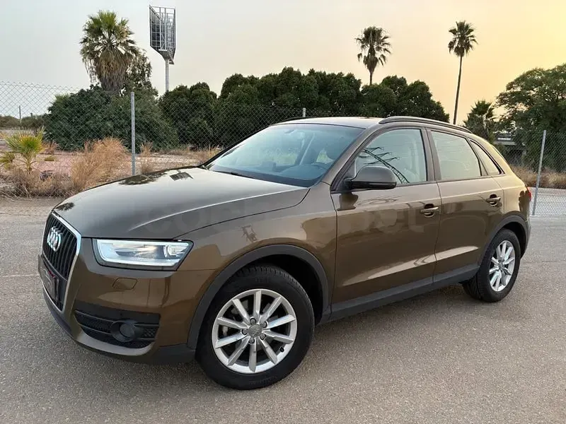 Usado Audi Q3 Ambiente 140 CV (102 kW) 2013 Marrón SUV