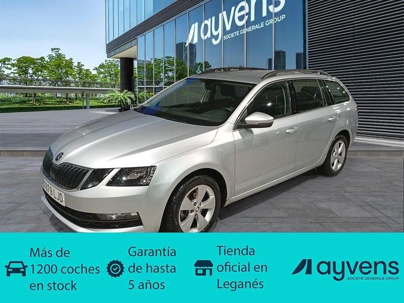 Gris Usado 2020 Skoda Octavia Ambition Familiar | 17.800 € (Un poco caro) - Imagen 1/4