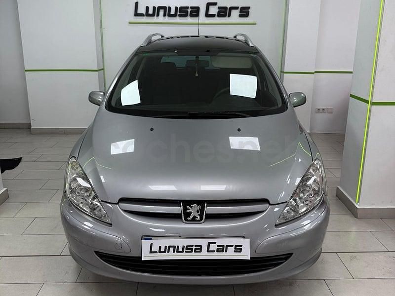 Usado Peugeot 307 110 CV (80 kW) 2005 Gris / plata Familiar