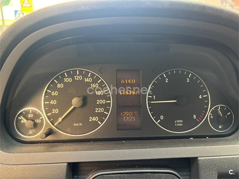 Beige Usado 2006 Mercedes A180 Avantgarde Monovolumen | 5500 € (Precio justo) - Imagen 1/2