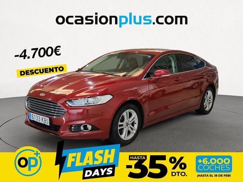 Usado Ford Mondeo Titanium 180 CV (132 kW) 2017 Rojo Berlina