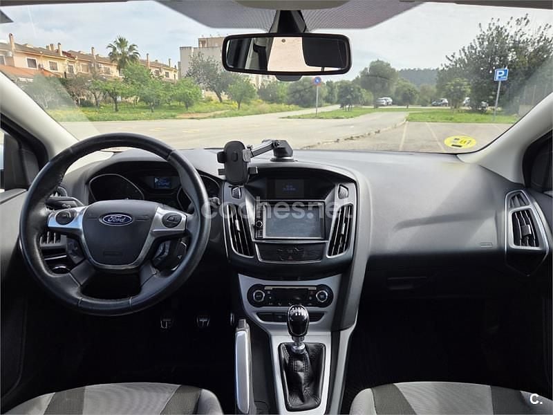 Usado Ford Focus Sport 115 CV (84 kW) 2013 Blanco Berlina