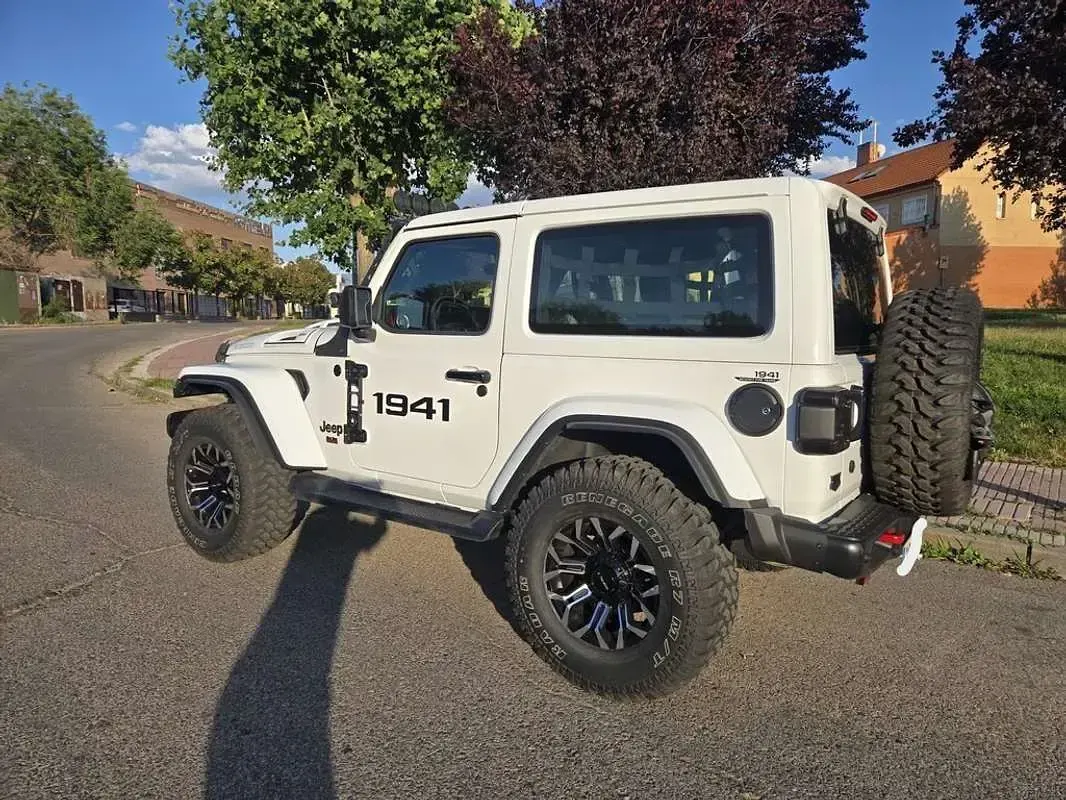 Usado Jeep Wrangler Sahara 268 CV (197 kW) 2018 Blanco SUV