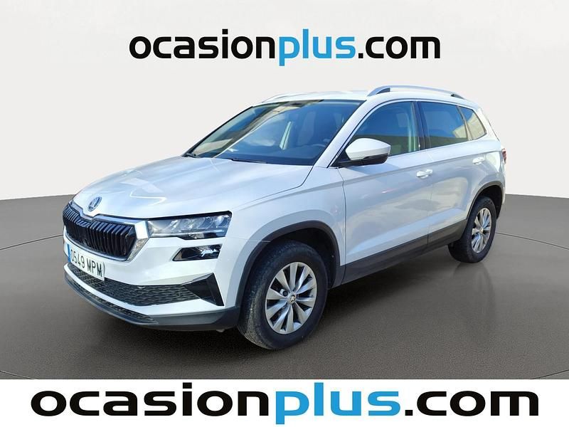 Usado Skoda Karoq Selection 116 CV (85 kW) 2024 Blanco SUV