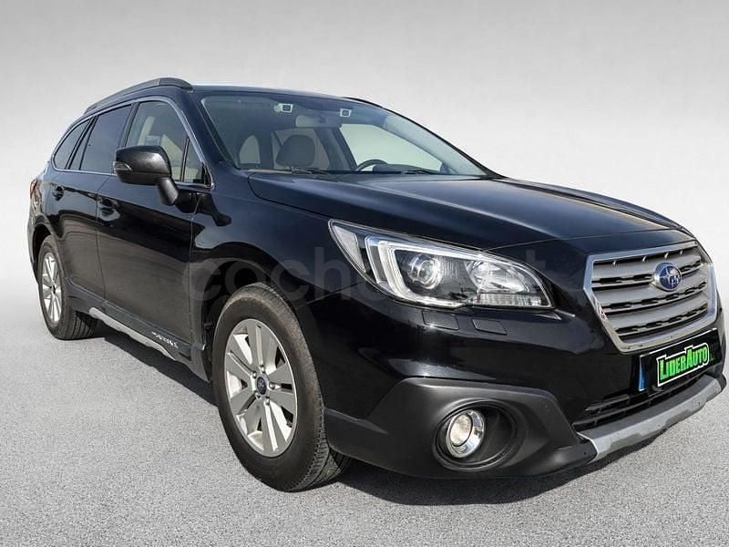 Usado Subaru Outback 150 CV (110 kW) 2016 Negro Familiar
