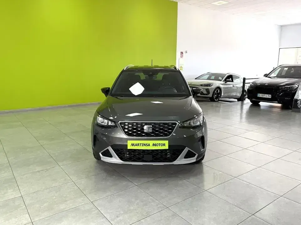 Usado Seat Arona Xperience 115 CV (84 kW) 2025 Verde SUV