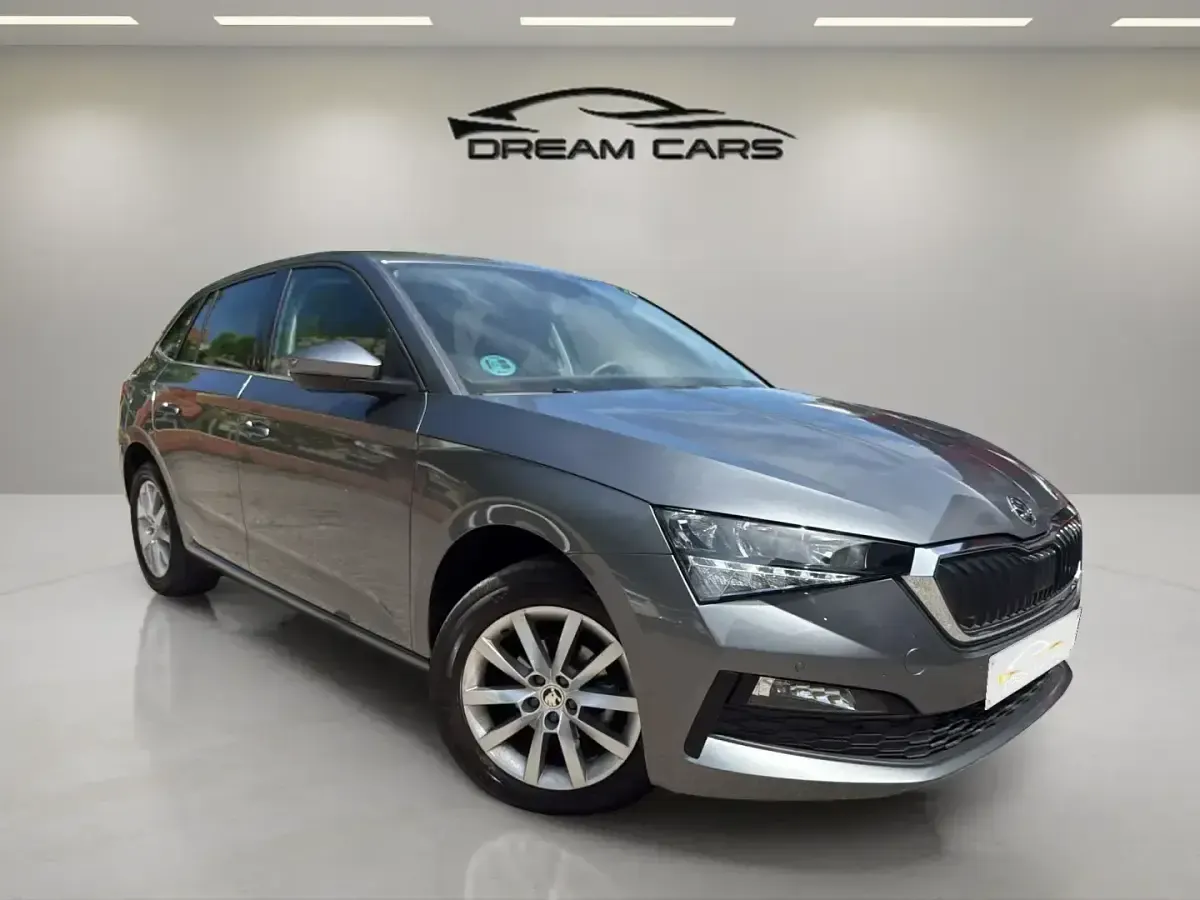 Usado Skoda Scala Ambition 95 HP (69 kW) 2022 Cinzento Citadino