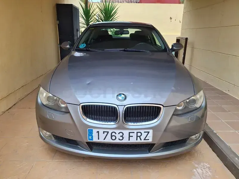Käytetty BMW 320 170 HP (125 kW) 2007 Harmaa Coupe - kaksiovinen