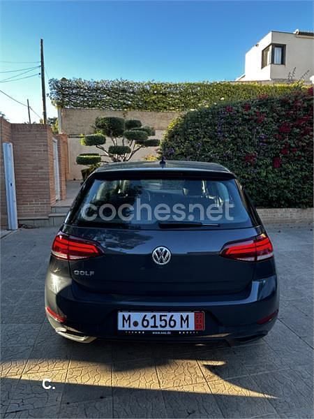 Usado VW Golf VII Edition 110 CV (80 kW) 2018 Gris / plata Berlina