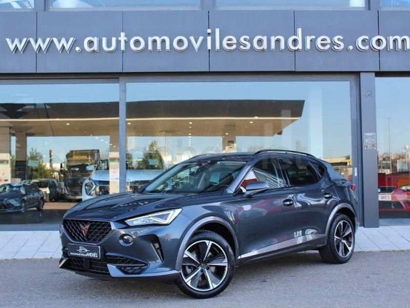 Usado Cupra Formentor 150 CV (110 kW) 2024 Gris / plata SUV