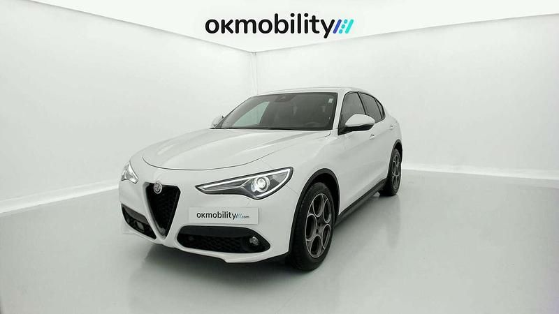 Blanco Usado 2022 Alfa Romeo Stelvio Sprint SUV | 23.850 € (Buen precio) - Imagen 1/4