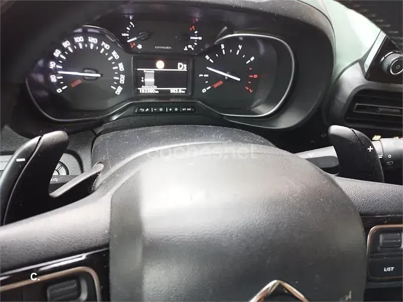 Usado Citroën e-Berlingo Shine 130 CV (95 kW) 2019 Gris / plata Monovolumen