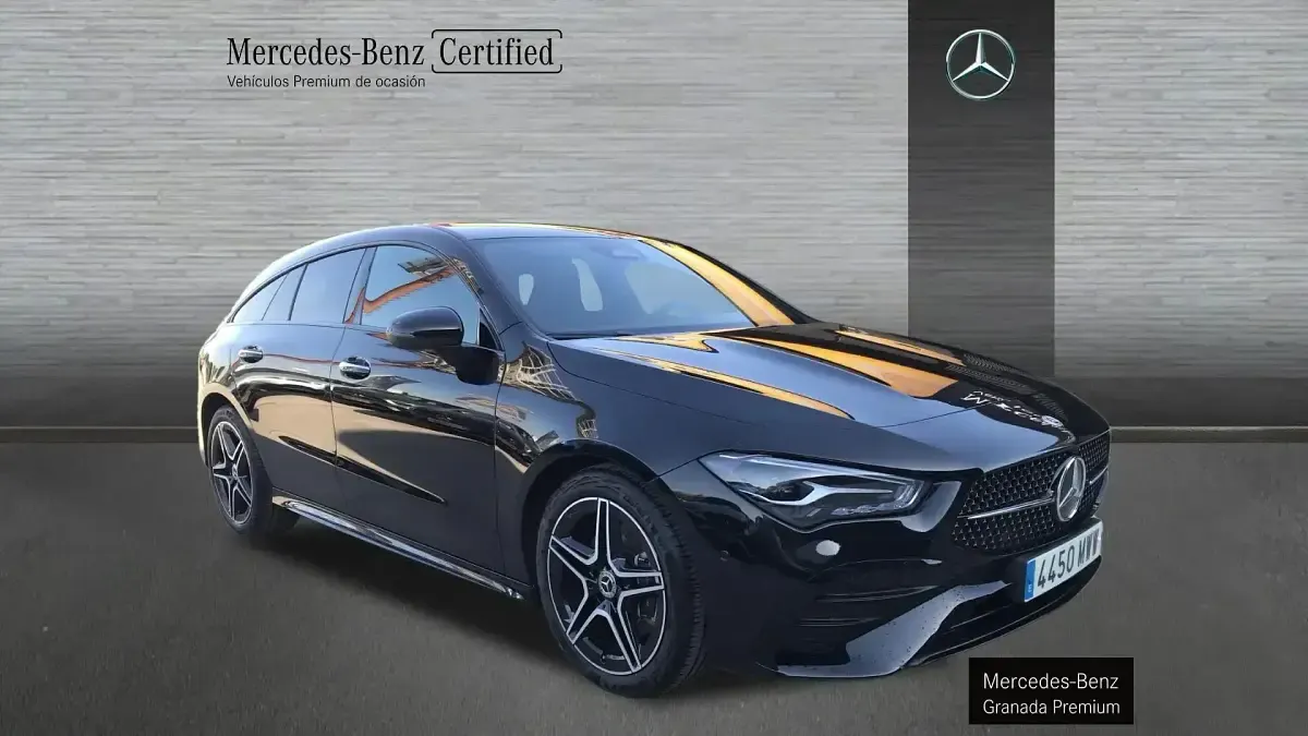 Occasion Mercedes CLA200 Shooting Brake AMG line 150 PK (110 kW) 2024 Zwart Stationwagen