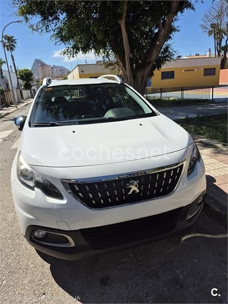 Usado Peugeot 2008 Style 82 CV (60 kW) 2018 Blanco SUV