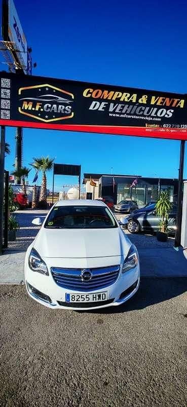Usado Opel Insignia Excellence 140 HP (102 kW) 2014 Branco Sedan