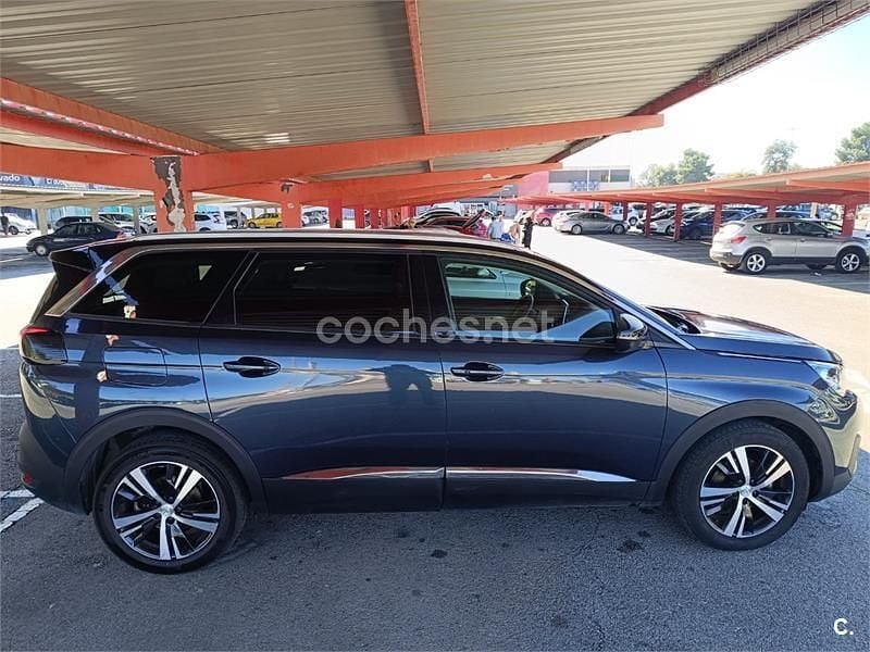 Usado Peugeot 5008 Allure 130 CV (95 kW) 2018 Azul SUV