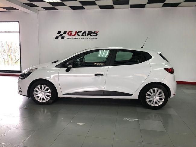 Usado Renault Clio IV Business 75 CV (55 kW) 2019 Blanco Berlina