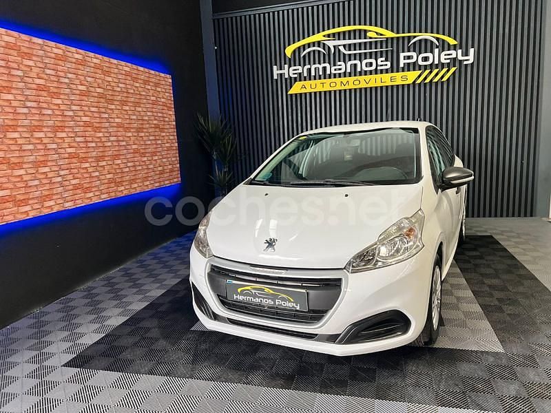 Usado Peugeot 208 Access 75 CV (55 kW) 2016 Blanco Utilitario