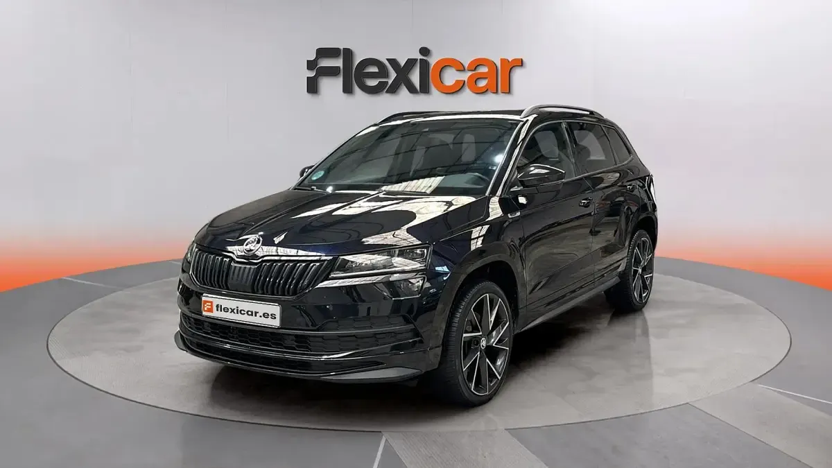 Usado Skoda Karoq SportLine 150 CV (110 kW) 2020 Negro SUV
