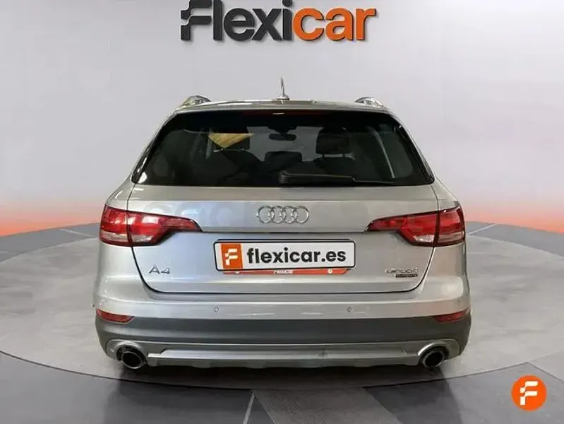 Usado Audi A4 Allroad 252 CV (185 kW) 2017 Gris / plata Familiar