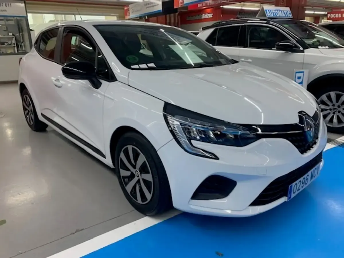 Usado Renault Clio Equilibre 100 CV (73 kW) 2023 Utilitario