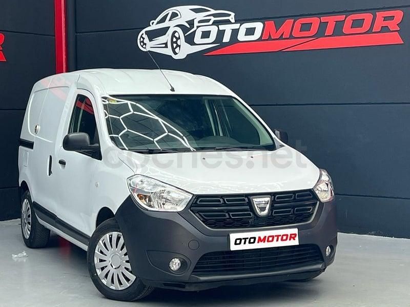 Usado Dacia Dokker Essentiel 95 CV (69 kW) 2019 Blanco Monovolumen