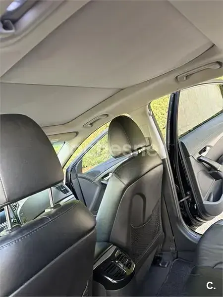 Usado Hyundai i40 136 CV (100 kW) 2014 Negro Berlina