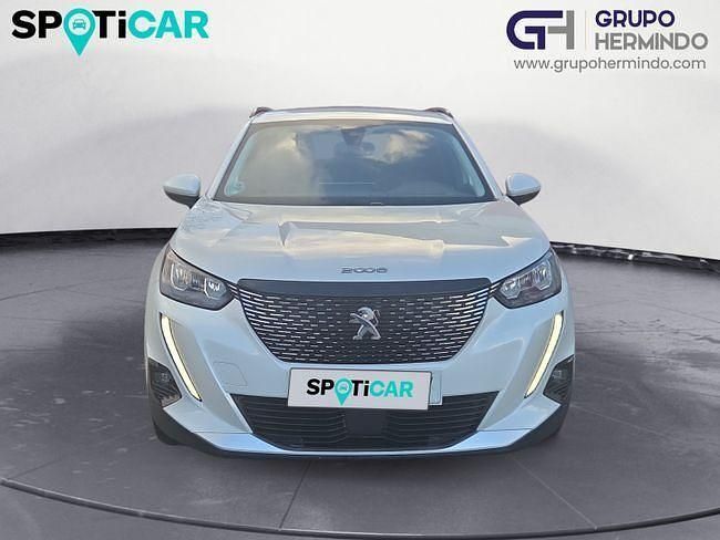 Usado Peugeot 2008 Allure 130 CV (95 kW) 2021 Blanco SUV