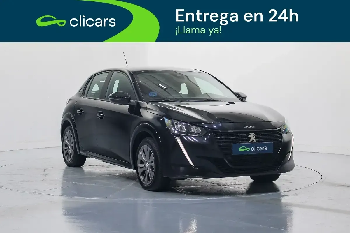 Usado Peugeot e-208 Active 100 kW (136 CV) 2023 Negro Utilitario