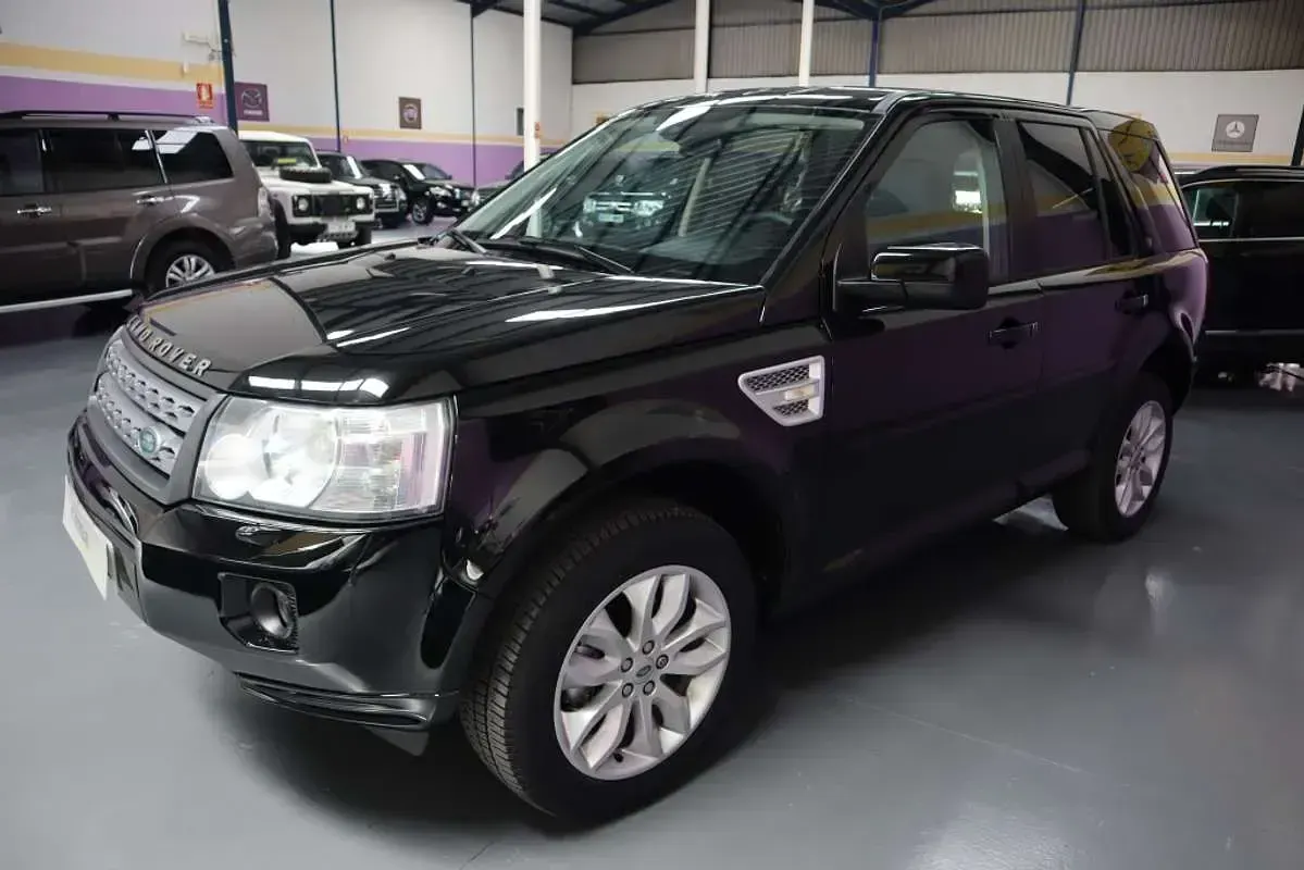 Usado Land Rover Freelander 2 S 150 CV (110 kW) 2013 Negro SUV