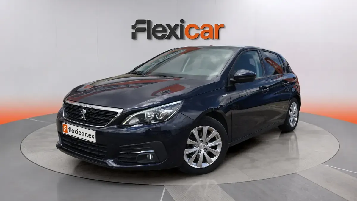 Usado Peugeot 308 Access 110 CV (80 kW) 2020 Negro Berlina