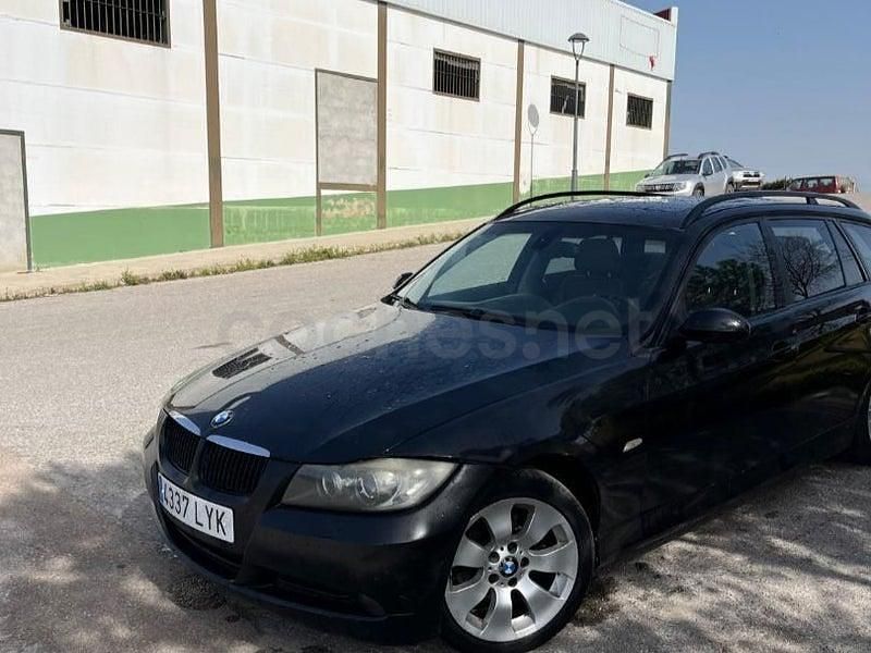 Usado BMW 320 177 CV (130 kW) 2008 Negro Familiar