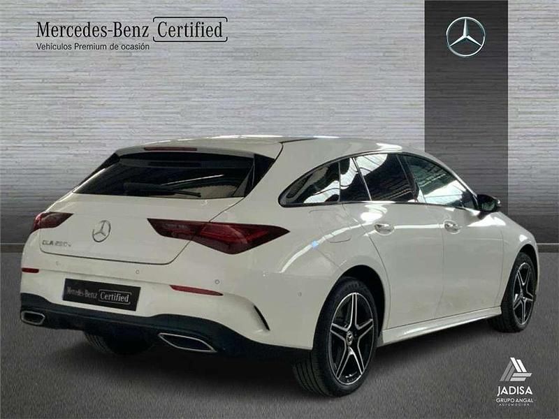 Usado Mercedes CLA250e Shooting Brake 218 CV (160 kW) 2024 Familiar