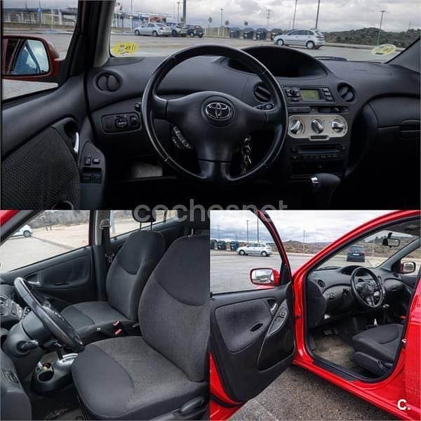 Usado Toyota Yaris Sol 87 CV (63 kW) 2004 Rojo Berlina