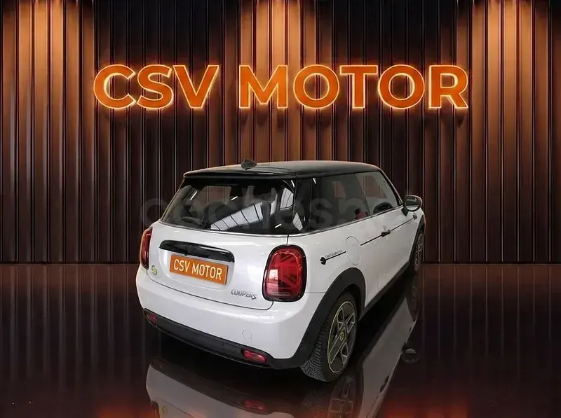 Usado Mini Cooper SE 135 kW (184 CV) 2024 Eléctrico Utilitario