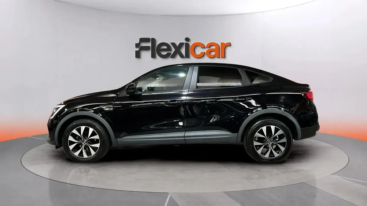 Usado Renault Arkana Equilibre 140 CV (102 kW) 2022 Negro SUV