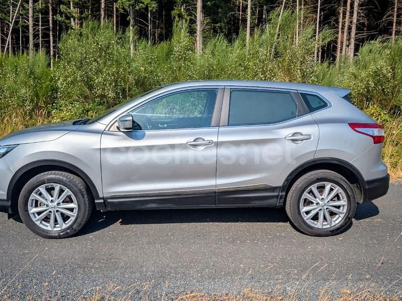 Usado Nissan Qashqai Acenta 110 CV (80 kW) 2015 Gris / plata SUV
