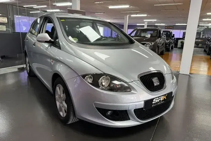 Usado Seat Altea XL Reference 105 CV (77 kW) 2008 Monovolumen